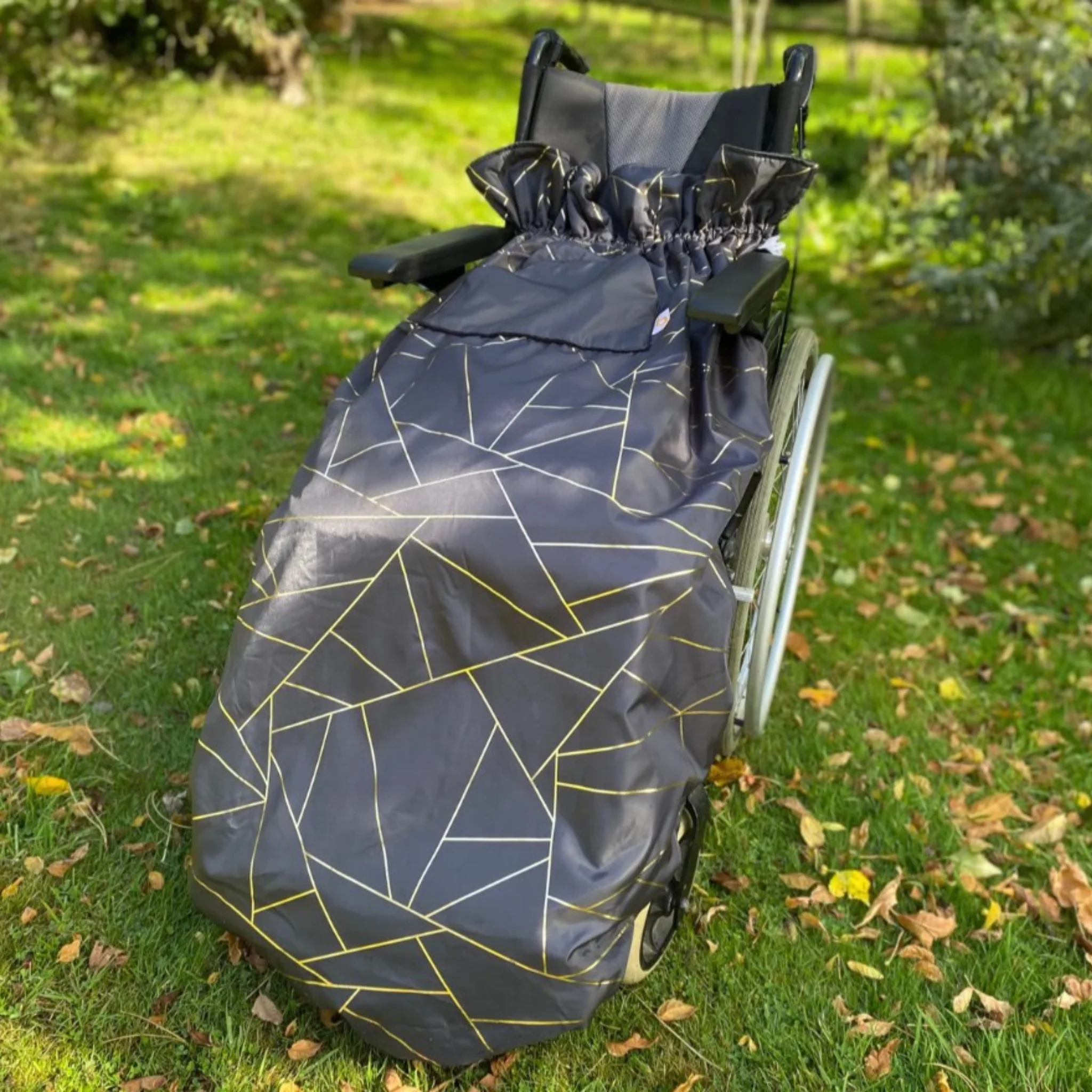 Bundle Bean - Wheelchair Cosy - Image 5